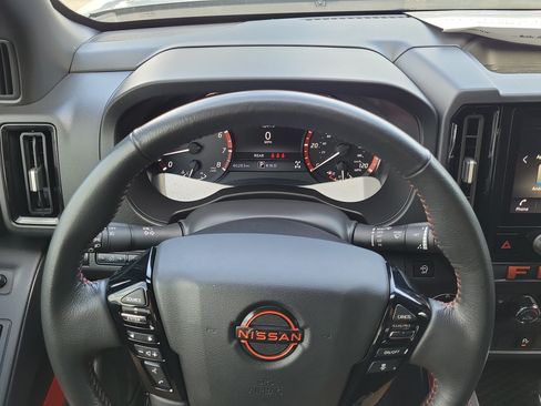 Certified 2025 Nissan Frontier PRO-4X w/ Tow Package AWD/4WD image 20