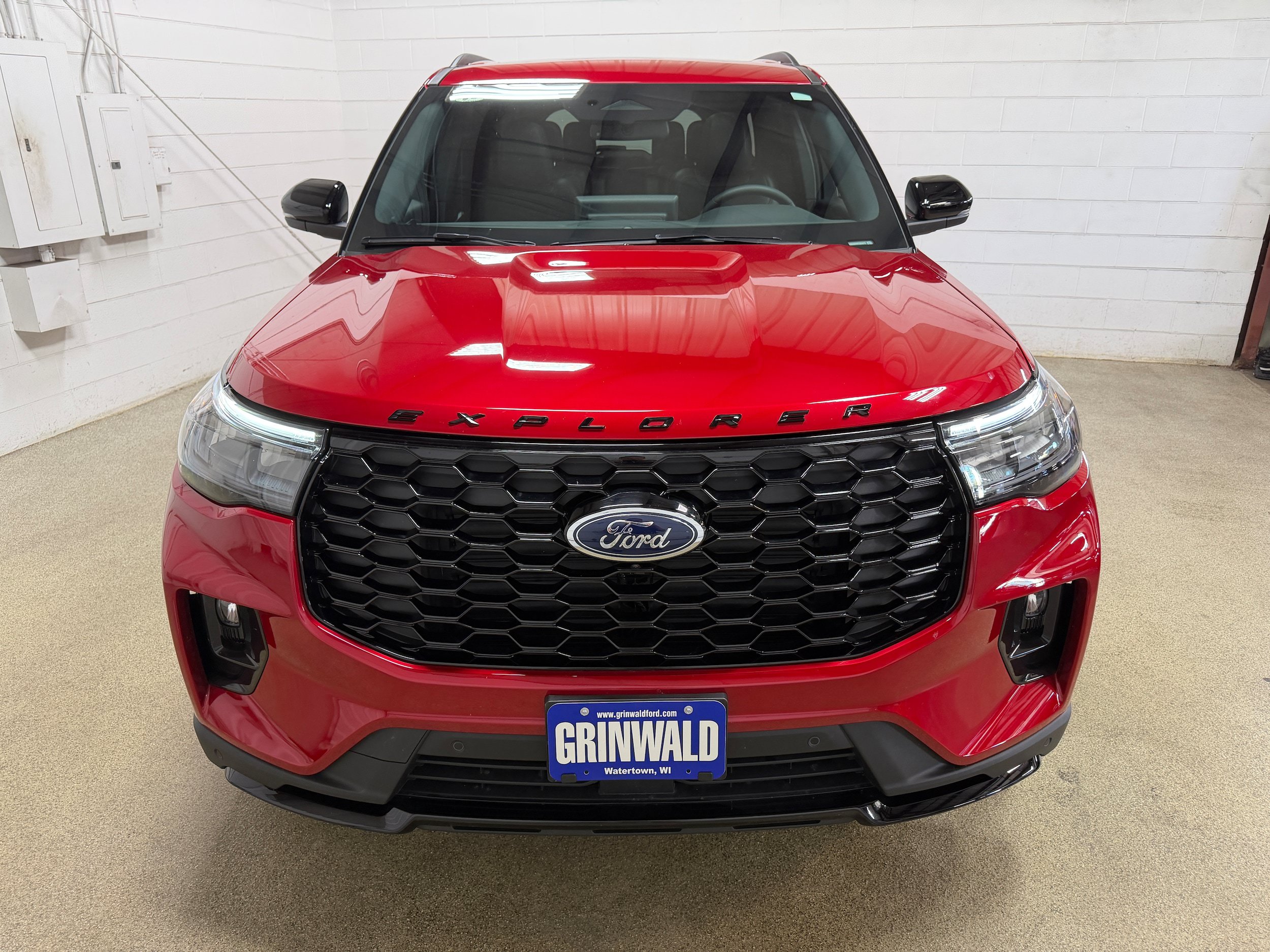 Used 2026 Ford Explorer ST-Line w/ ST-Line Street Pack AWD/4WD image 32