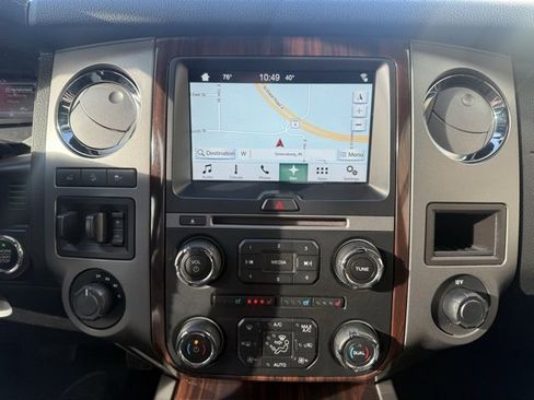 Used 2016 Ford Expedition Platinum image 11