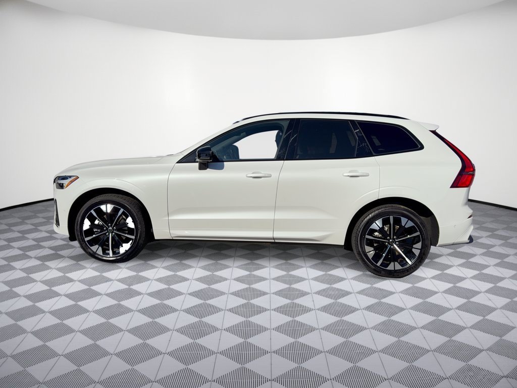 Certified 2026 Volvo XC60 B5 Plus AWD/4WD image 2
