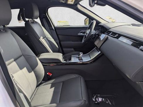 New 2026 Land Rover Range Rover Velar Dynamic SE image 17