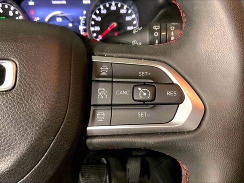 Used 2022 Jeep Compass Trailhawk AWD/4WD image 19