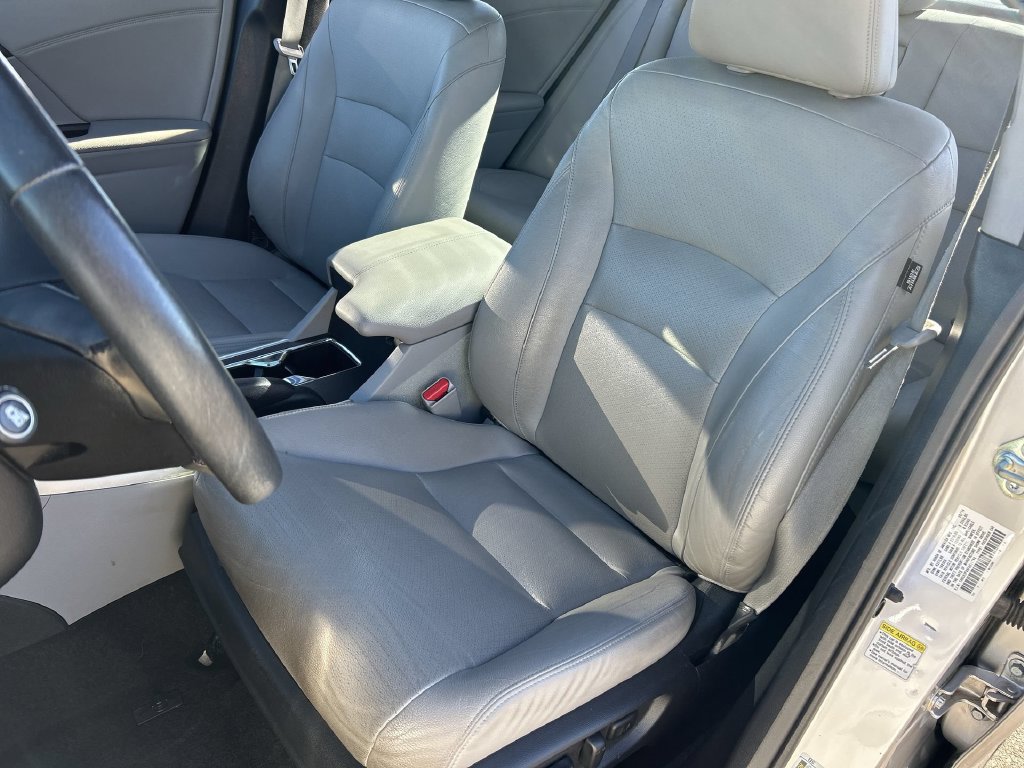 Used 2015 Honda Accord EX-L image 19