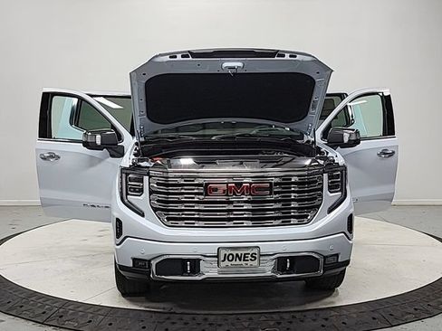 New 2026 GMC Sierra 1500 Denali AWD/4WD image 10