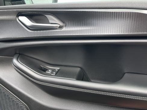 New 2025 Jeep Grand Cherokee Altitude image 33