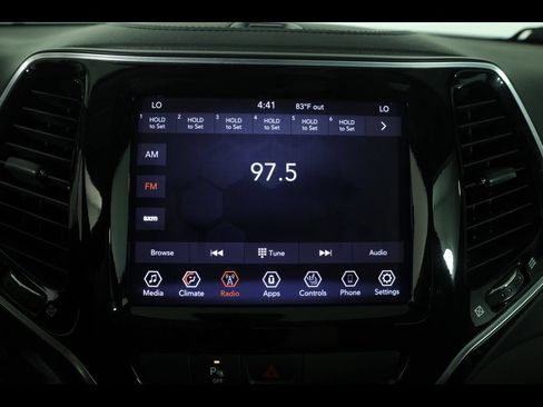 Used 2020 Jeep Cherokee Limited AWD/4WD image 28