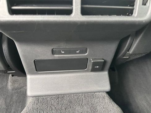 Used 2023 Land Rover Range Rover Velar R-Dynamic S image 15