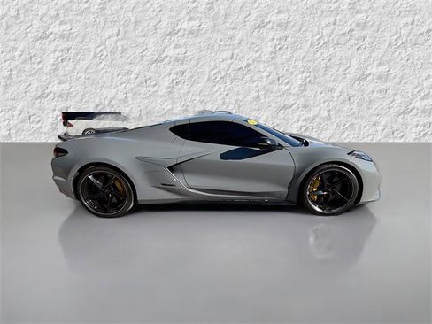 Used 2025 Chevrolet Corvette E-Ray w/ Stealth Interior Trim Package image 2