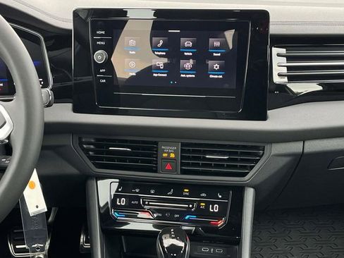 Certified 2025 Volkswagen Jetta Sport image 20