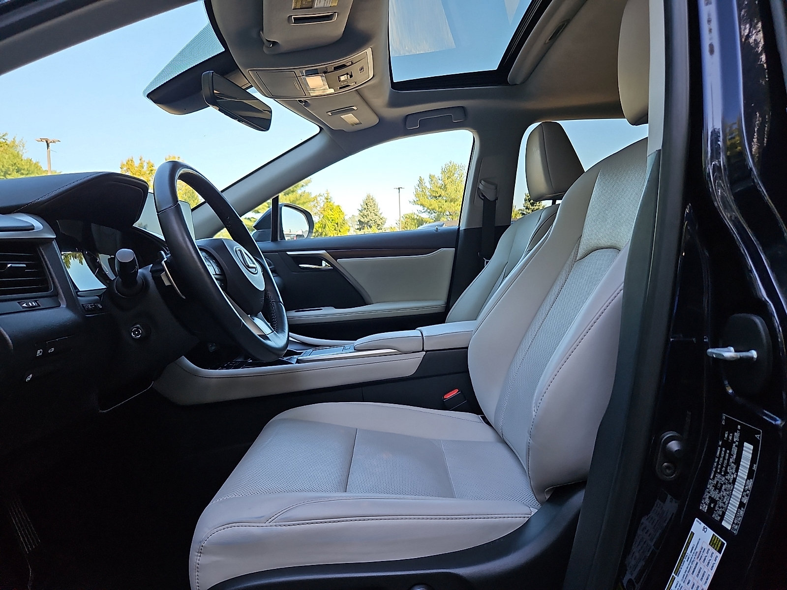 Used 2020 Lexus RX 350 AWD w/ Premium Package image 13