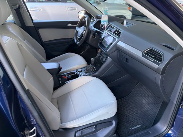 Used 2021 Volkswagen Tiguan SEL w/ 2-Row Tiguan MDO Package AWD/4WD image 9