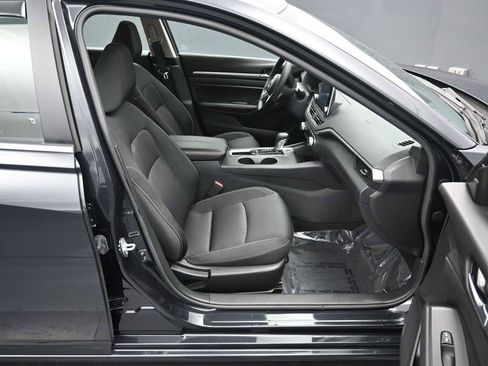 Used 2022 Nissan Altima 2.5 SV image 13