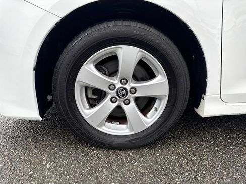 Used 2018 Toyota Sienna LE image 29