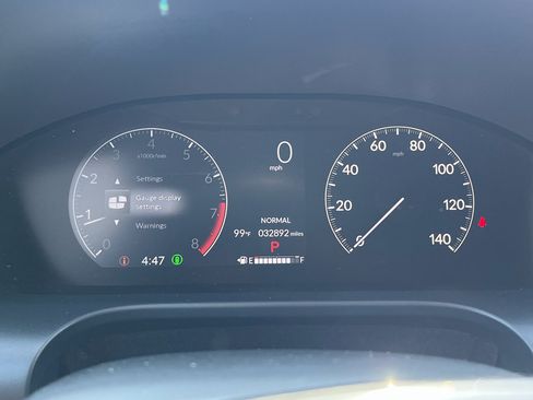 Certified 2025 Honda HR-V Sport image 14