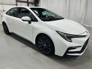 Used 2025 Toyota Corolla SE w/ SE Premium Package video 1