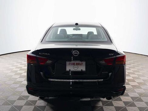 Certified 2023 Nissan Altima 2.5 SV w/ SV Premium Package AWD/4WD image 5