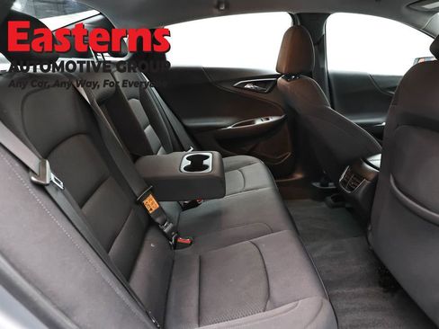 Used 2023 Chevrolet Malibu LT FWD image 23