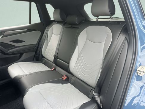 New 2026 Volkswagen Tiguan SE R-Line AWD/4WD image 23