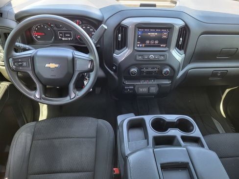 Used 2021 Chevrolet Silverado 2500 Custom w/ Custom Convenience Package AWD/4WD image 21