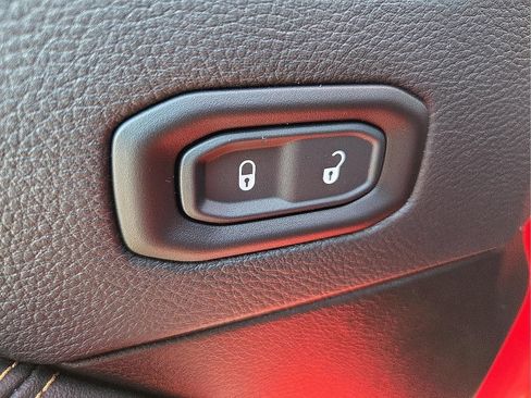 Used 2025 Jeep Wrangler Unlimited Rubicon 392 AWD/4WD image 15