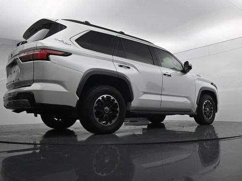 Used 2023 Toyota Sequoia Limited w/ TRD Off-Road Package AWD/4WD image 23
