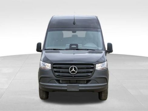New 2025 Mercedes-Benz Sprinter 2500 image 2