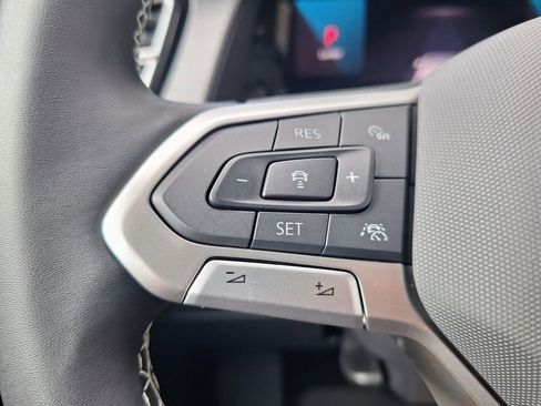 New 2026 Volkswagen Atlas Cross Sport SE image 13