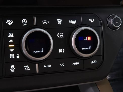 New 2026 Land Rover Defender 130 V8 image 33