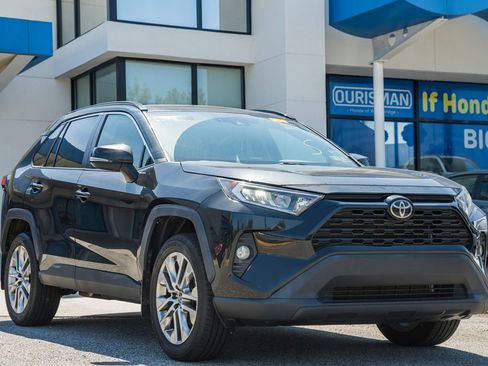 Used 2019 Toyota RAV4 XLE Premium w/ Cold Weather Package AWD/4WD image 1