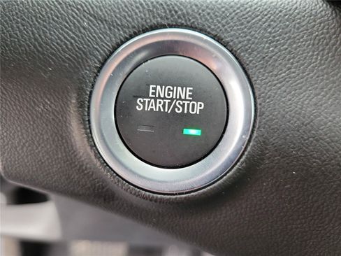 Used 2023 GMC Terrain SLE w/ Driver Convenience Package FWD image 31