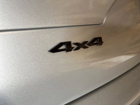 New 2025 Jeep Grand Cherokee L Altitude image 23