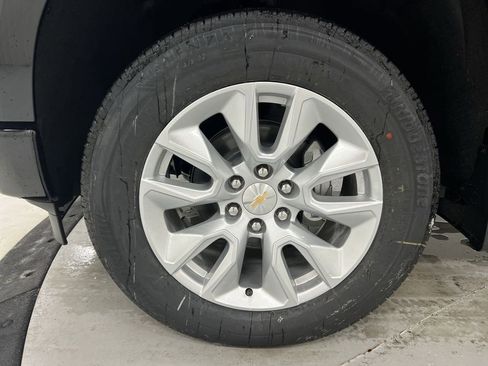 Used 2023 Chevrolet Silverado 1500 Custom image 24