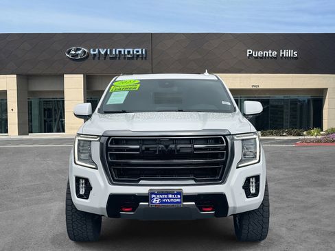 Used 2023 GMC Yukon AT4 image 2