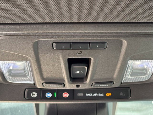Used 2019 GMC Sierra 1500 SLT w/ SLT Premium Plus Package AWD/4WD image 9