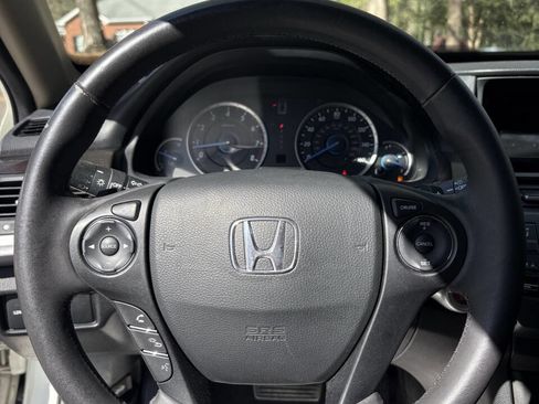 Used 2014 Honda Crosstour EX-L image 21
