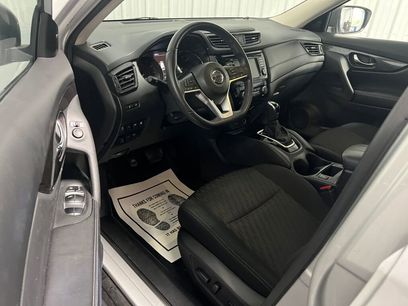 Used 2019 Nissan Rogue SV