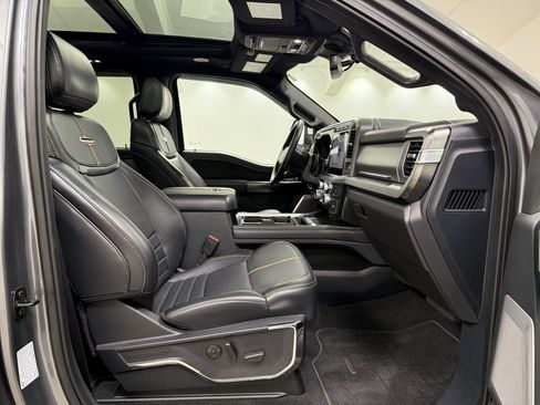 Used 2024 Ford F350 Platinum image 34