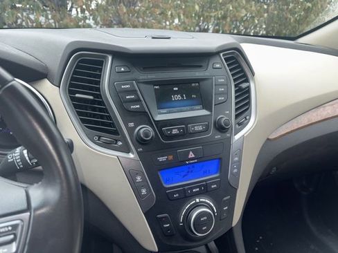 Used 2013 Hyundai Santa Fe Sport image 7
