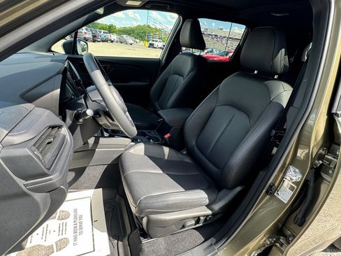 Used 2025 Subaru Forester Limited AWD/4WD image 15