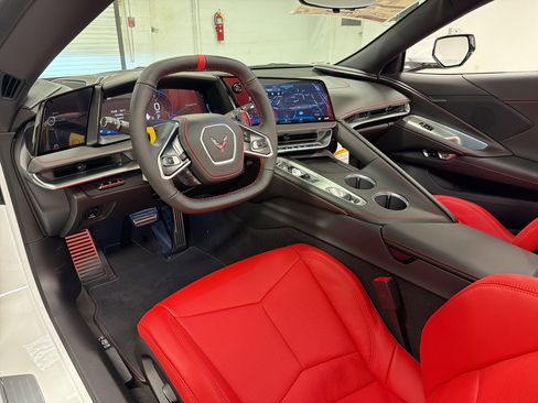 New 2026 Chevrolet Corvette Stingray Convertible w/ Battery Protection Package RWD image 28