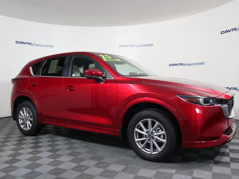 Used 2025 MAZDA CX-5 AWD 2.5 S w/ Preferred Package image 4