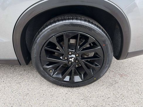 Used 2022 Mitsubishi Outlander SE AWD/4WD image 6