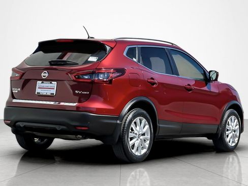 Used 2022 Nissan Rogue Sport SV w/ Technology Package image 5