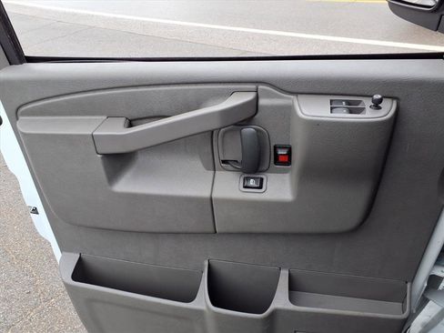 Used 2024 Chevrolet Express 2500 w/ Driver Convenience Package image 11