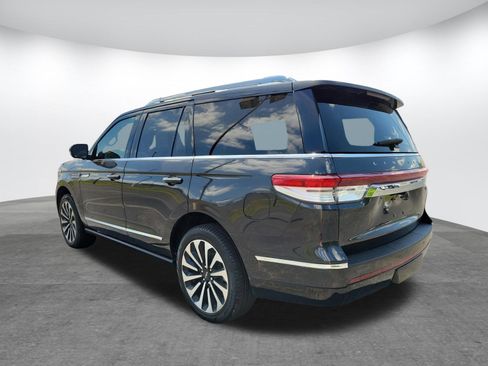 Used 2023 Lincoln Navigator Reserve image 33