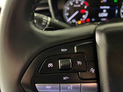 Used 2023 Cadillac XT6 Luxury image 18