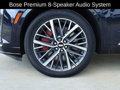 Used 2022 Cadillac XT6 Sport w/ Technology Package image 10