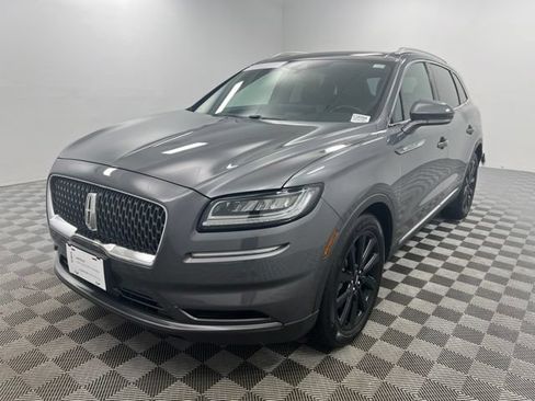 Used 2023 Lincoln Nautilus Reserve w/ Monochromatic Package AWD/4WD image 2