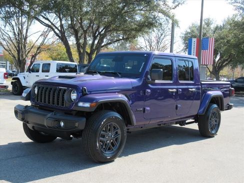 New 2026 Jeep Gladiator Sport image 3