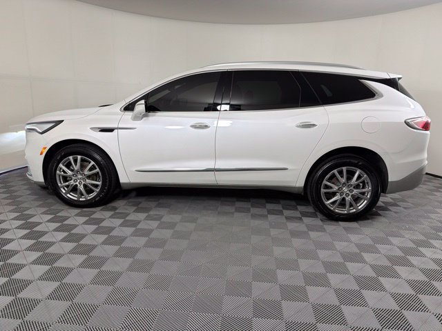 Used 2023 Buick Enclave Premium w/ Experience Buick Package AWD/4WD image 9